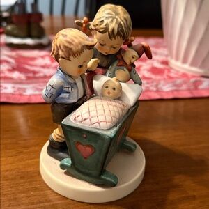 Hummel “Blessed Event” (HUM 333) TM7 mark